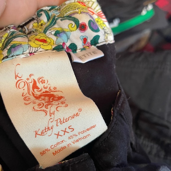 8 piece scrub bundle! - Picture 3 of 16